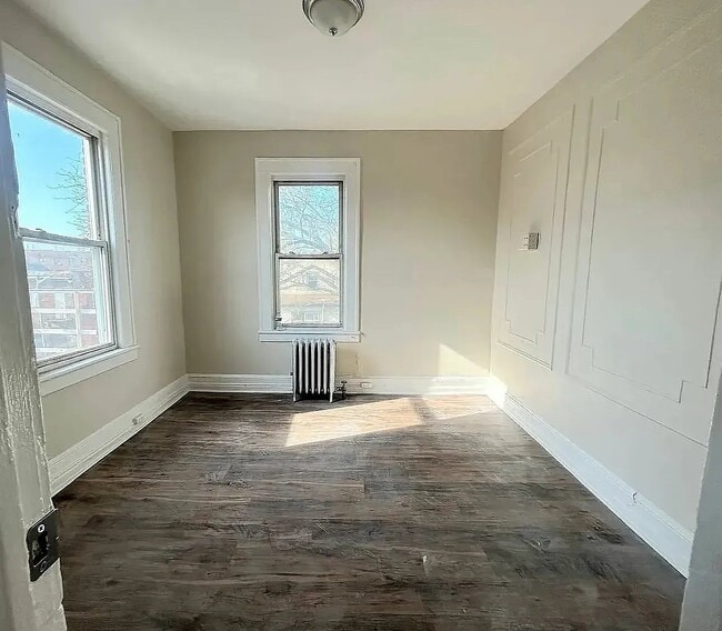 Photo - 490 E 23rd St Unit 490-4