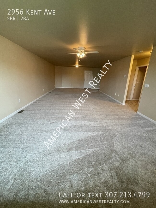 Photo - 2956 Kent Ave