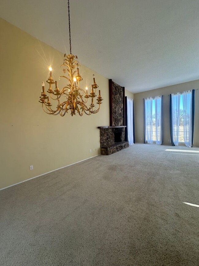 Photo - 1100 Colonial Pkwy