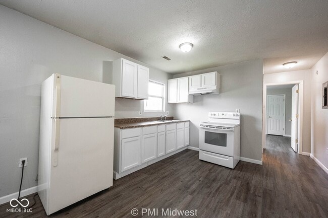 Photo - 3014 W 10th St Unit 4