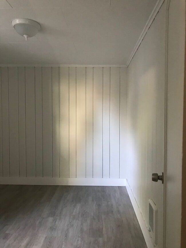 Photo - 115 N Jackson St Unit E