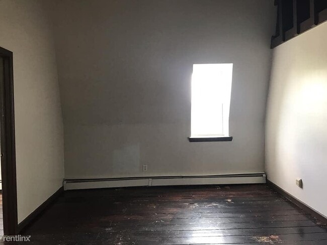 Photo - 227 Windsor Ave Unidad 3