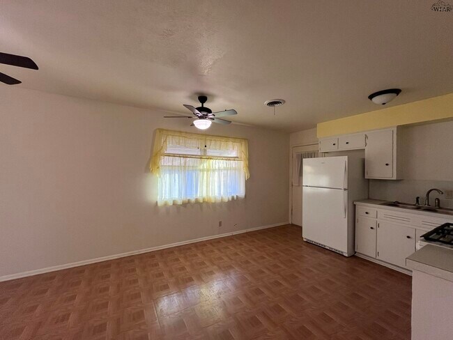 Photo - 4723 N Shore Dr