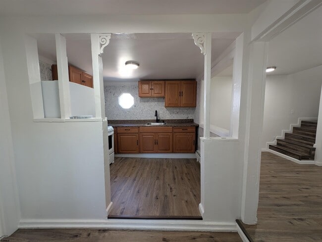 Photo - 114 N Texas Ave
