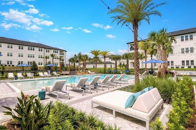 Building Photo - 1311 Elan Dr Unit C1