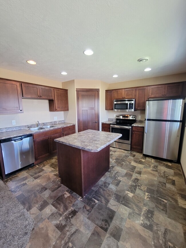 Photo - 1010 W Highway 14