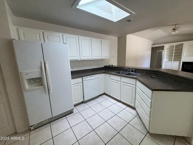 Photo - 1421 Laree Ave