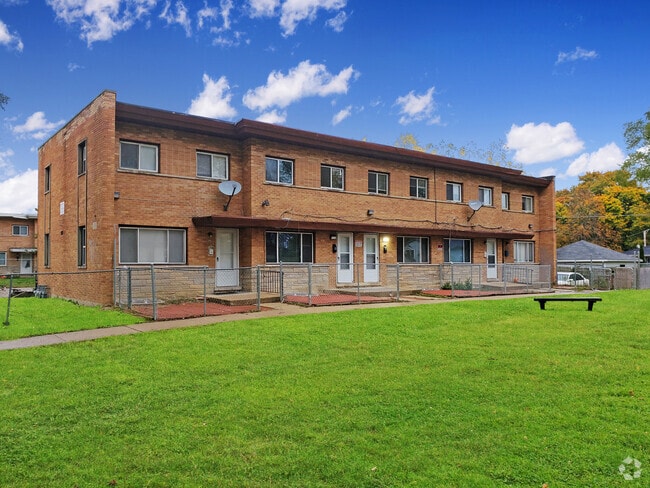Building Photo - 1435 Hervey Ave Rental