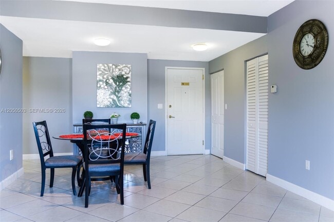 Photo - 2280 SW 32nd Ave Unit 213