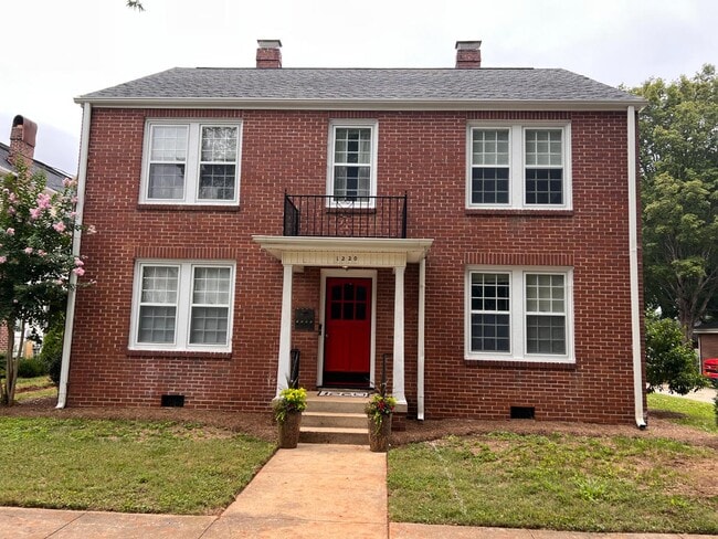 Photo - 1220 Crosby St