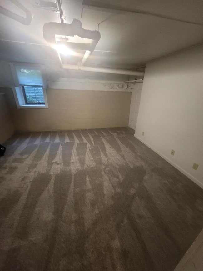 Photo - Pre-Leasing 2 Bedroom 1 Bathroom in West L... Unit 203 1/2