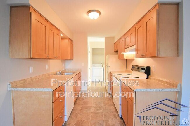 Building Photo - 7125 SW 130th Ave Rental