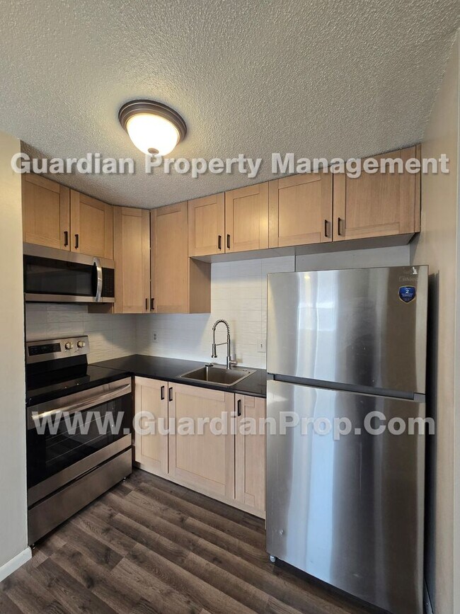 Photo - 2426 County Rd I Unit #4