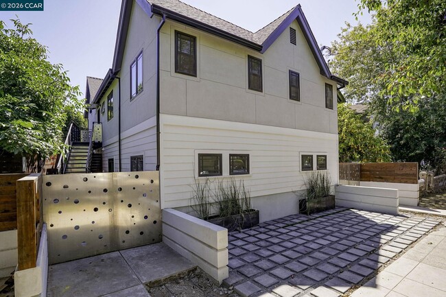 Photo - 1017 47th St