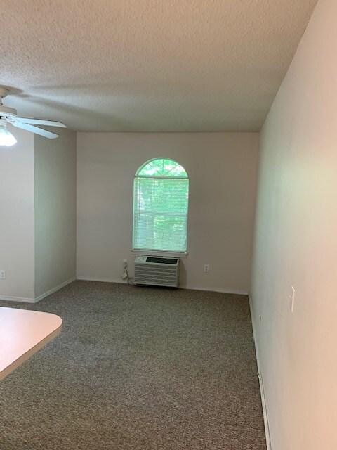 Photo - 628 Oakland Ave Unit 6