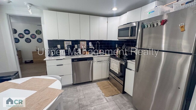 Photo - 7712 Hampson St Unit 638