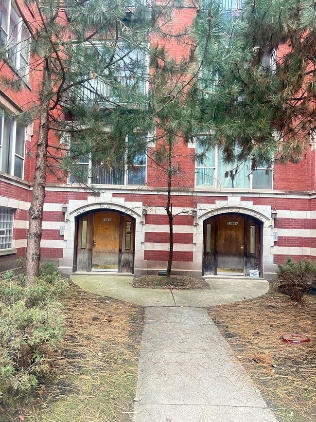 Photo - 5146 S King Dr