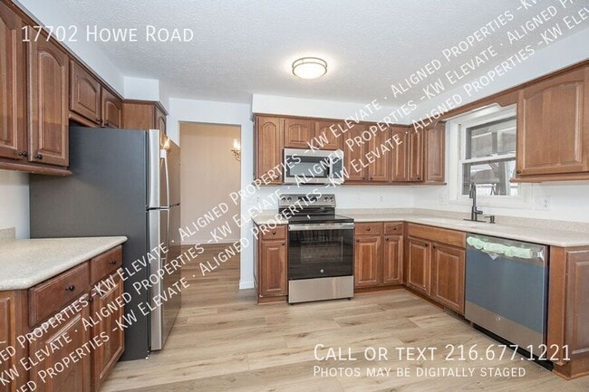 Photo - 17702 Howe Rd