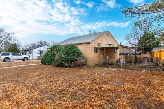 Photo - 981 Lansing St