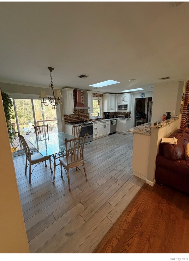 Photo - 19 New Mill Rd