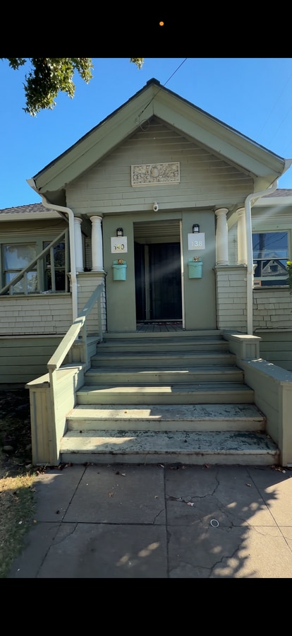 Photo - 138 E Rose St