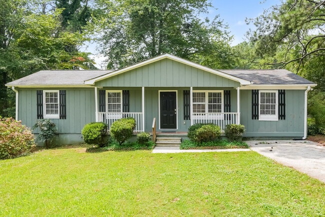 Building Photo - 583 Lakeridge Cir SE Rental