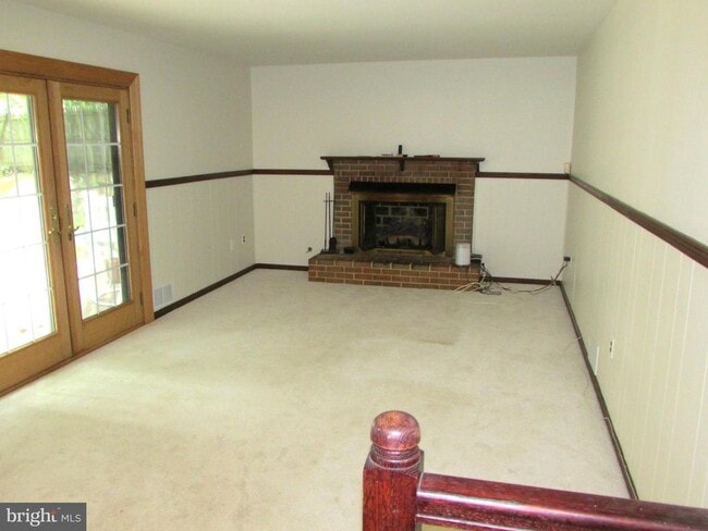 Photo - 8710 Nero St