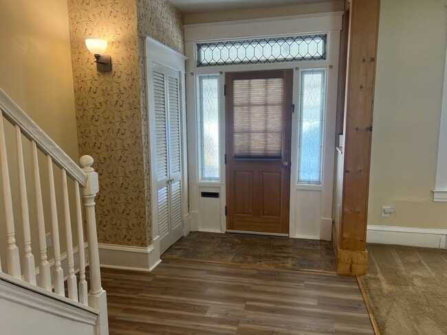 Photo - 1000 17th Ave