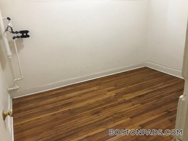 Photo - 25 Walbridge St Unit B