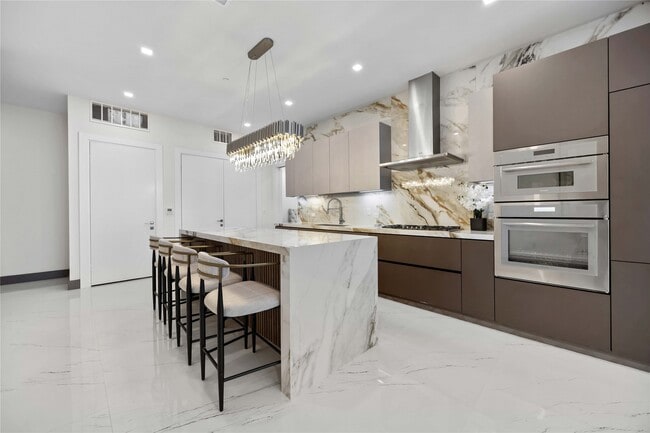 Photo - 1711 Allen Pkwy Unidad 1907