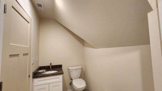 Photo - 908 E Gorham St Unidad 2