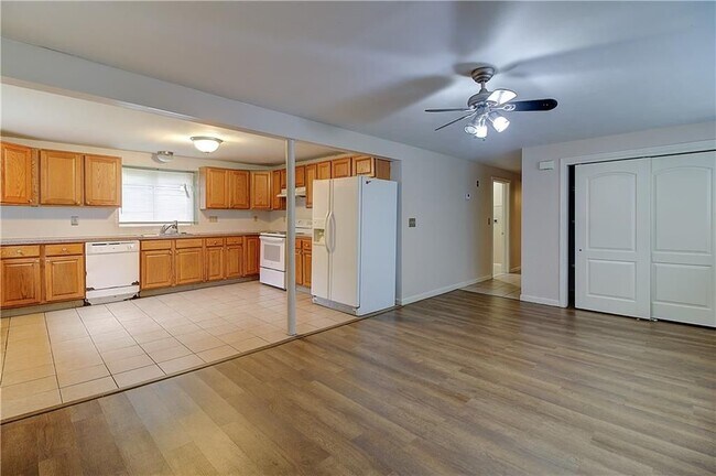 499 Farmington Ave