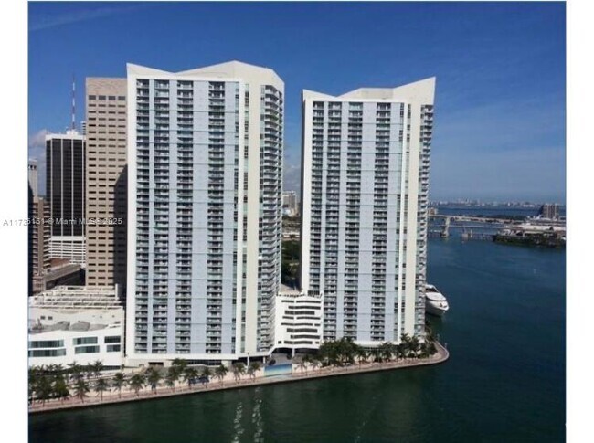 Building Photo - 325 S Biscayne Blvd Unit 1121 Rental