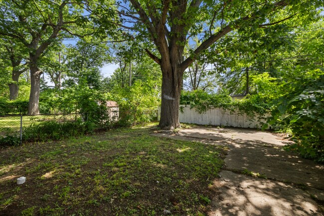 Photo - 15716 Cherrylawn St Unit 15716 Cherrylawn St. (Lower)