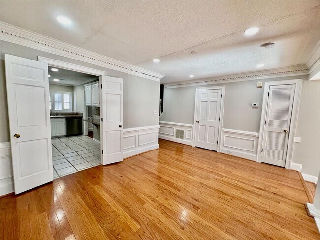 Photo - 215 Brantley Rd