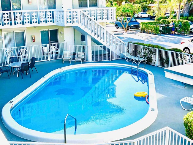 Photo - 3230 NE 13th St Unit 103