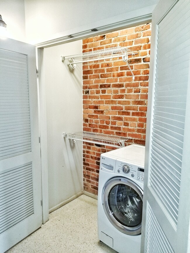 1 month free on a 16-month lease!