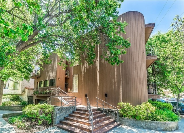 Building Photo - 13236 Valleyheart Dr Unit 102