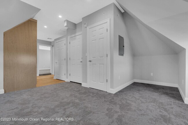 Photo - 223 Maple Ave Unidad 3