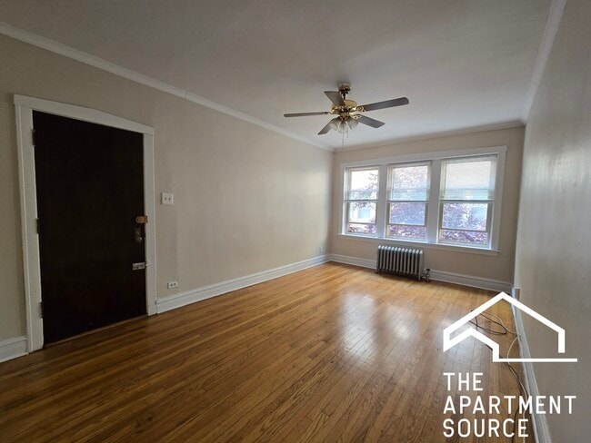 Building Photo - 2948 W Belle Plaine Ave Unit 1 Rental