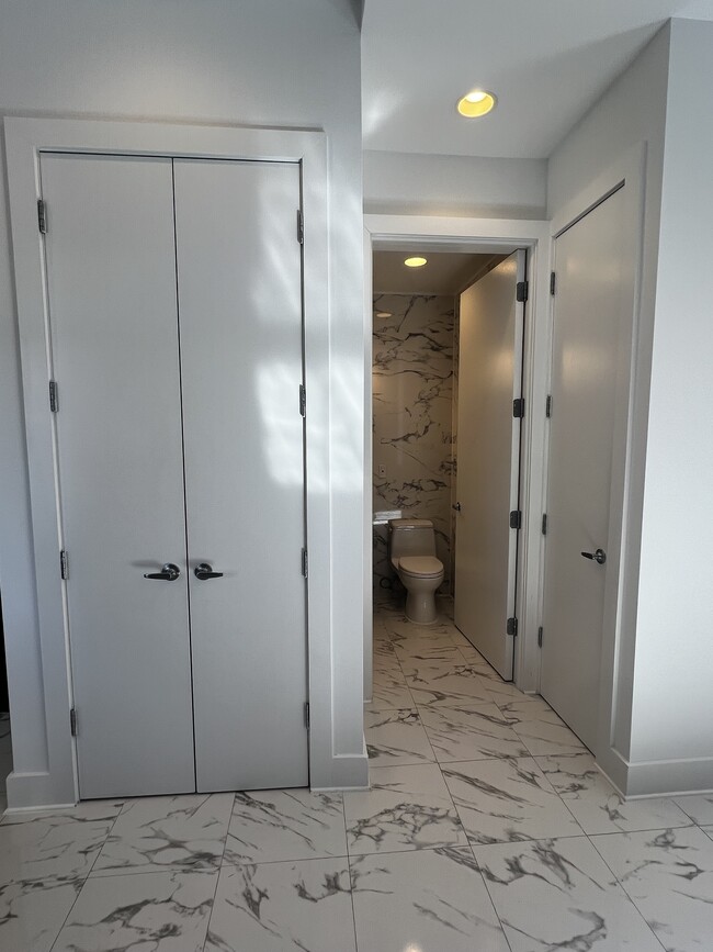 2575 22nd St Unit 2