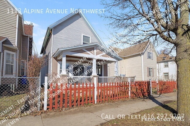 Photo - 1113 Alpine Ave NW