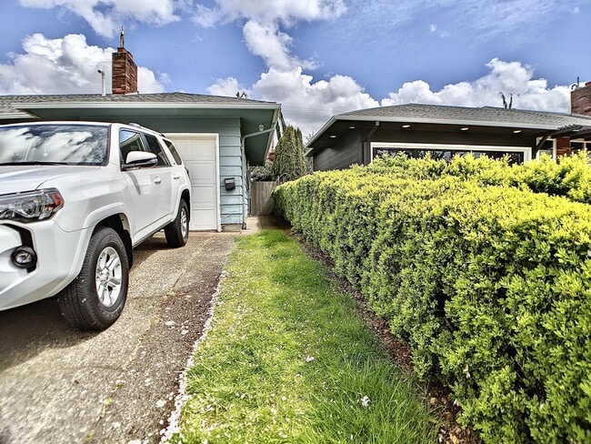 Photo - 5404 NE 54th Ave