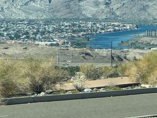 Photo - 3 BR Furnished w/Utilities-Vacation Rental...