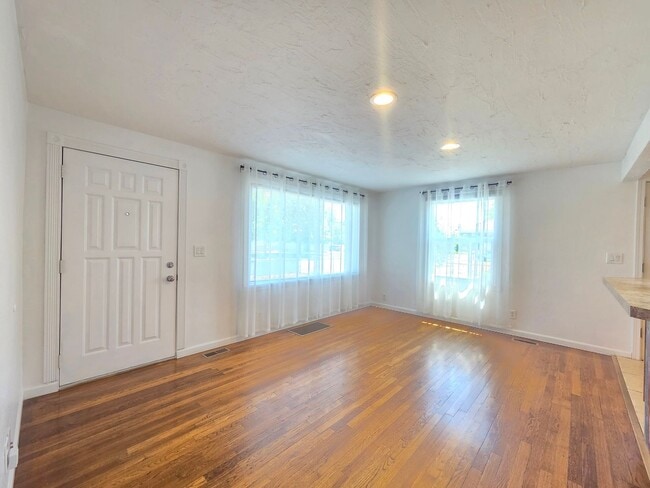 Photo - $2,495 - 3 Bed / 2 Bath Charming Home in Shadle Area with Utilities Included in Rent