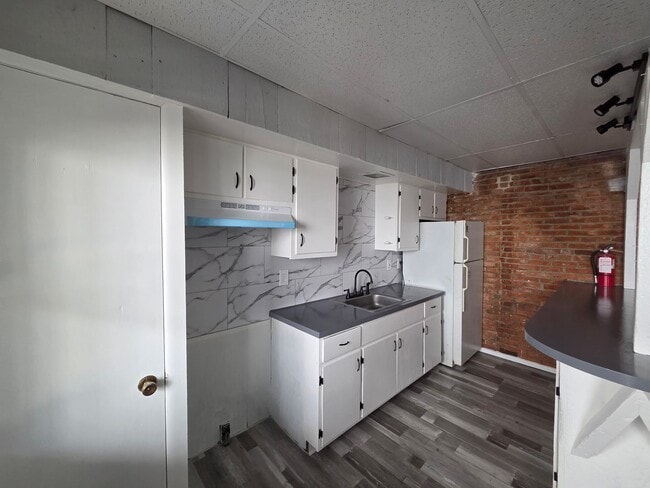 Photo - 65 King St Unit 65 King St #2