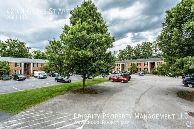 Building Photo - 2BR 1BA 1st Floor Apartment, Bridgewater Unit 9