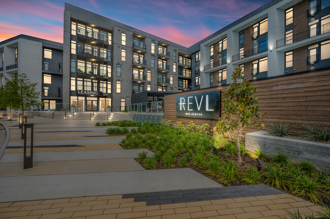 Revl Med Center - Revl Med Center Apartments