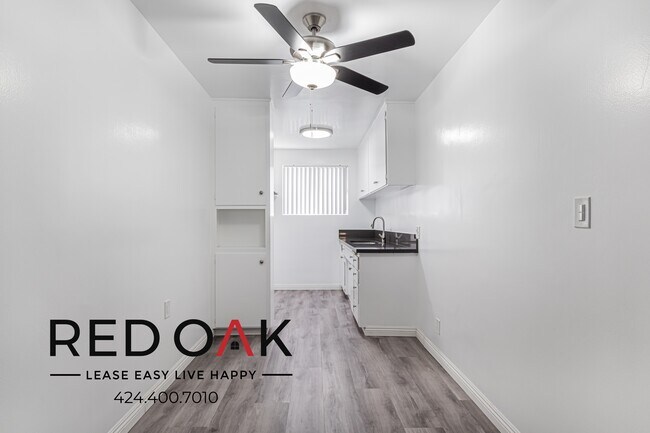 Photo - Limited Time Special of 2 Weeks Free! Char... Unidad 3