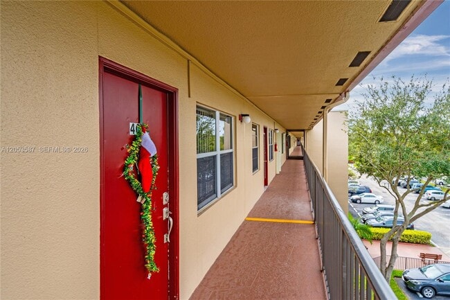 Photo - 801 SW 133rd Terrace Unit 406K